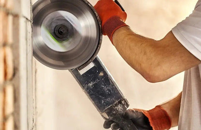 Profi Diamantscheibe 230 mm für Beton, Stein, Granit uvm. in Aktion beim Schneiden